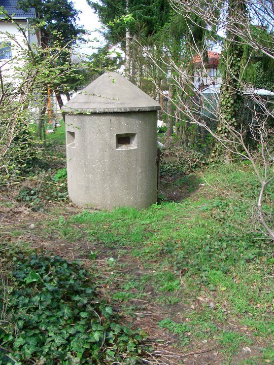 GS-180.JPG - Der sogenannte Ein-Mann-Bunker für die Bewacher